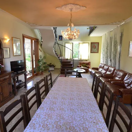 Boutique In With Pool