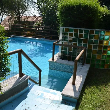 Вилла Boutique In With Pool